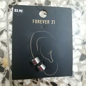 Forever 21 Earrings no piercings needed